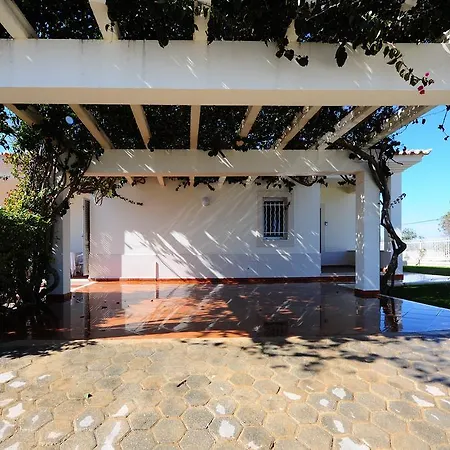 Aguia Villa