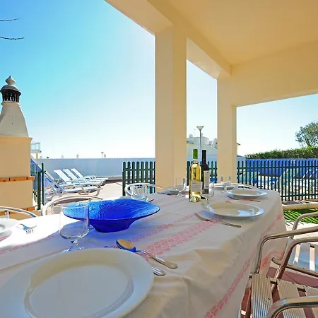 Villa Aguia *